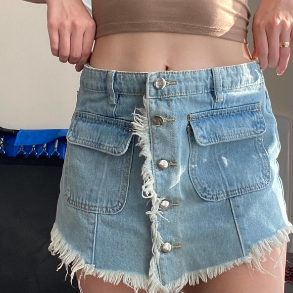 Button Down denim mini skort - Picture 1 of 14